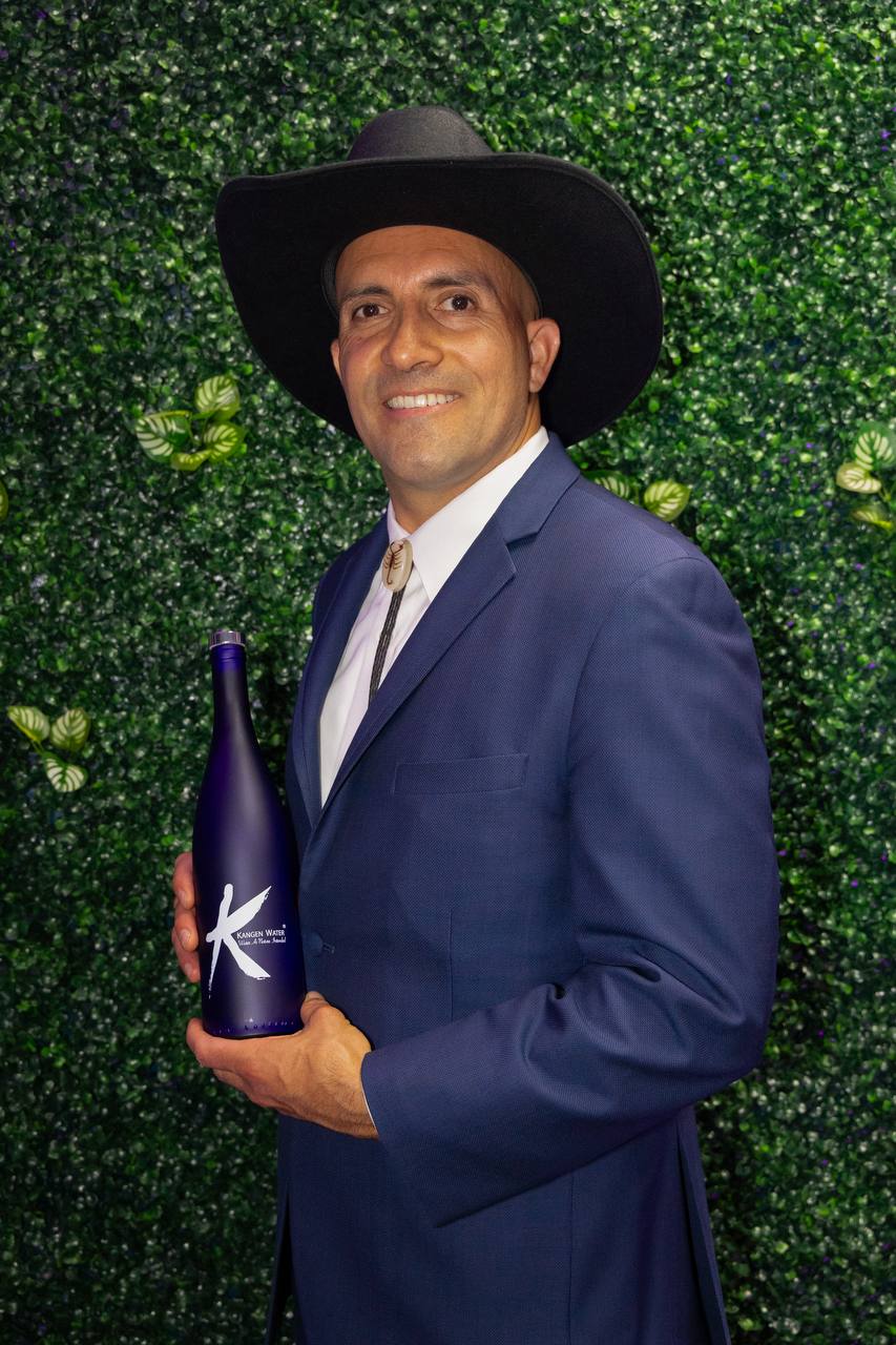Abel Montes De Oca, host of Why Hydrogen Water?